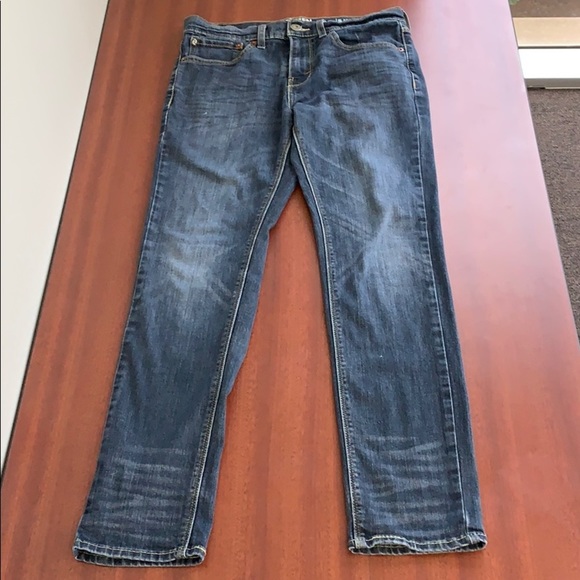 Levi’s skinny fit dark blue jeans! - Picture 2 of 7